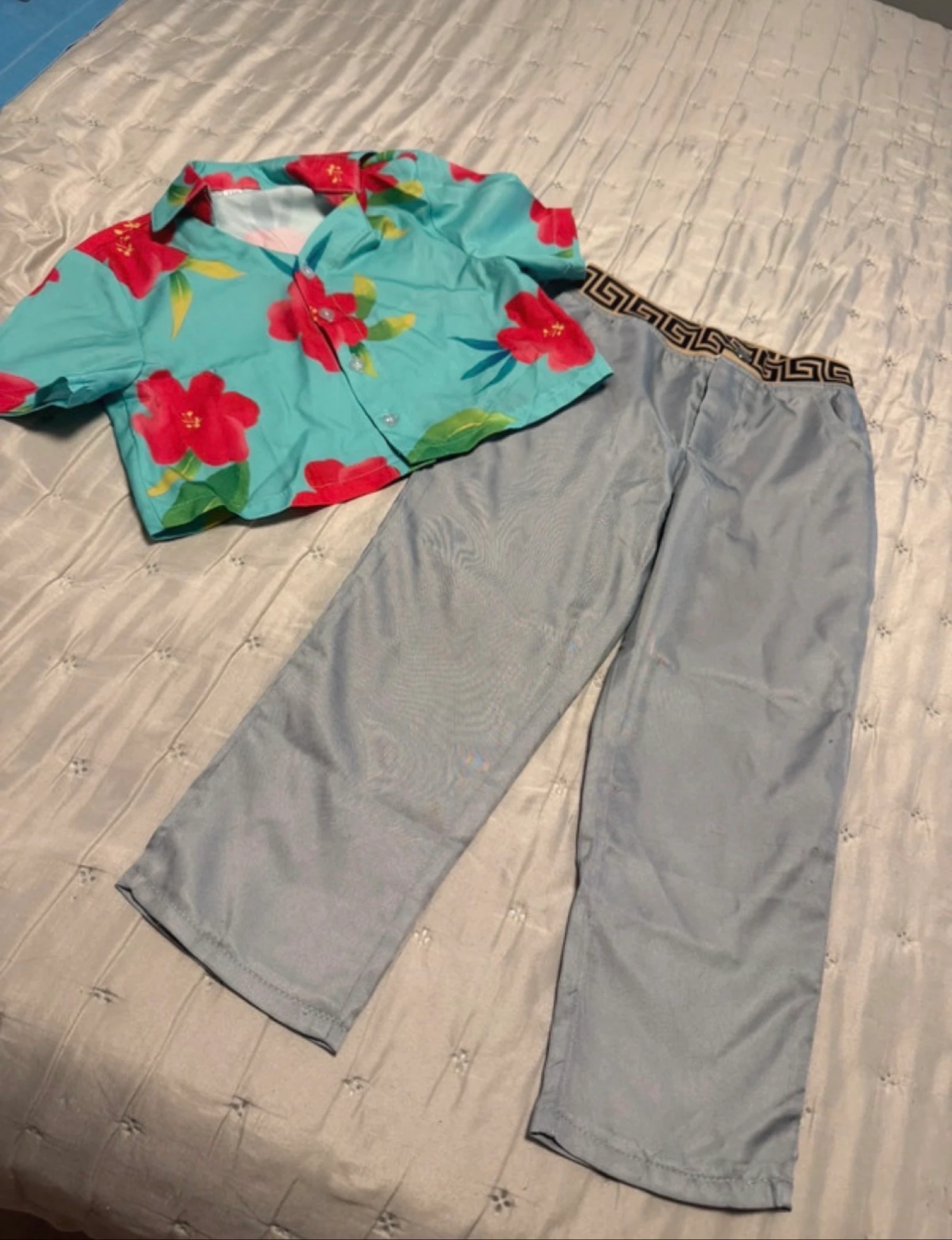 Disfraz de K-Pop para Niño/a (Talla 120): Camisa Tropical y Pantalón Satinado
